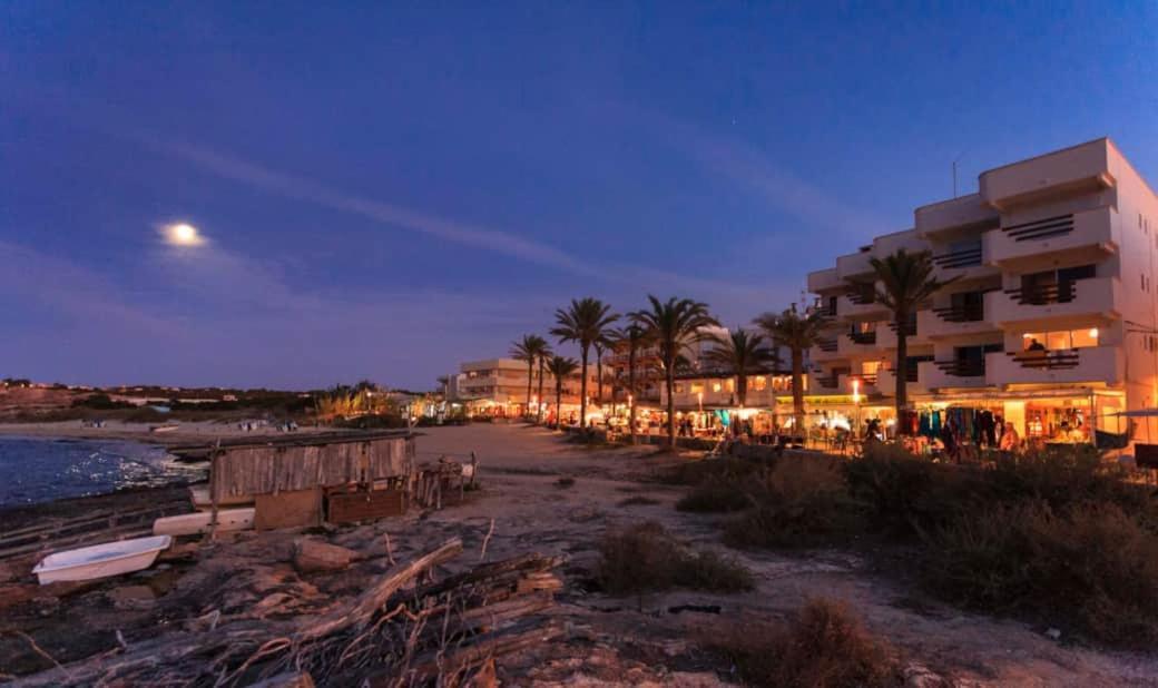 Apartamento Sa Varadero 2D Vista Mare Laterale Lejlighed Es Pujols Eksteriør billede